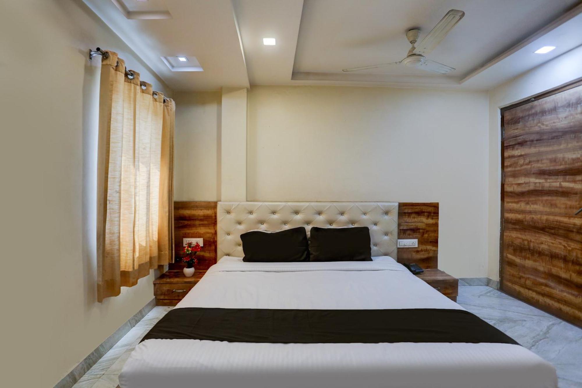 Spot On Sai P Guest House - Varanasi — Photos 2