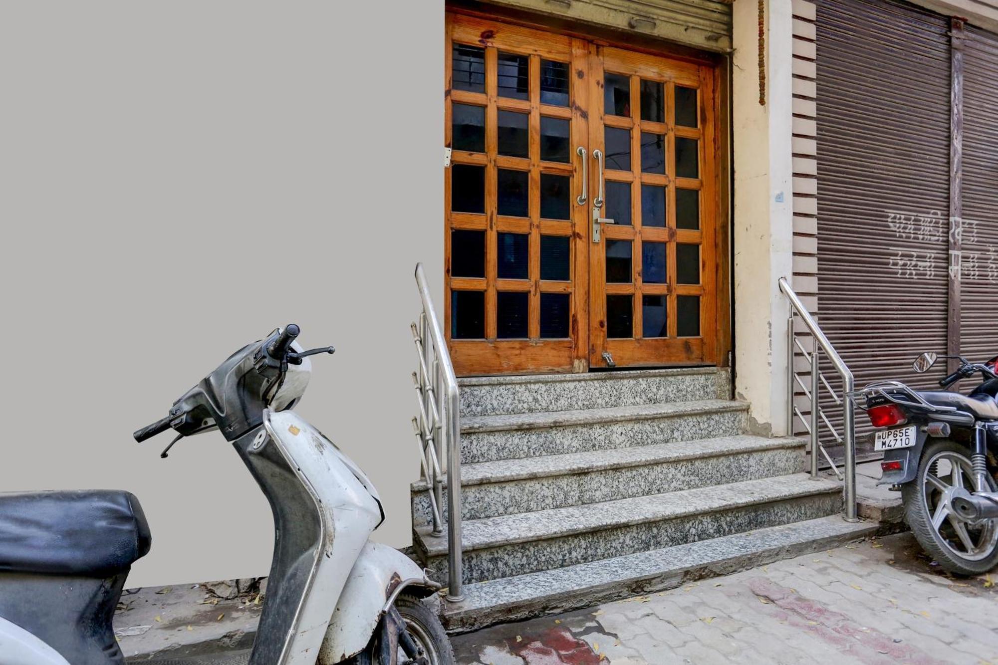 Spot On Sai P Guest House - Varanasi, Varanasi